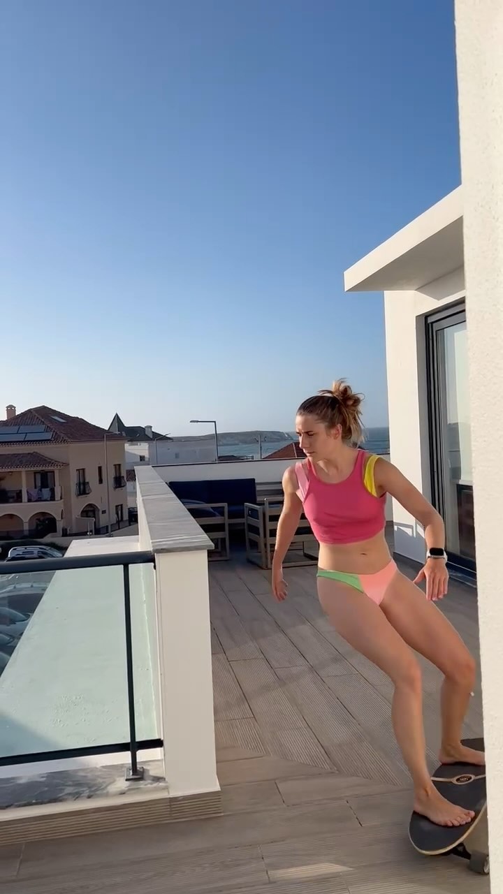 Once you get into surfing, there’s no going back! 😁 Join our happy digital nomad community to practise your surf skills in the water and on land!
Shoutout to our favourite local surf school @surf.it.easy for helping us ride better waves! 🌊Their surf skate classes make sure you can keep practicing your skills on land too 👊
#surfobsessed #surfskate #digitalnomadlife #surfdestination #penicheportugal #beachhouse #remoteworklife #workandsurf #workremotely #lifebythebeach #peniche #portugal #surfcommunity #learntosurf #worklifebalance