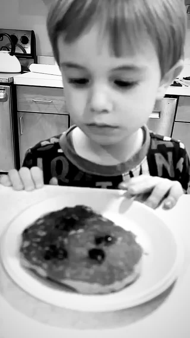 Making pancakes with all of our little chefs was a glimmer this week. ❤️