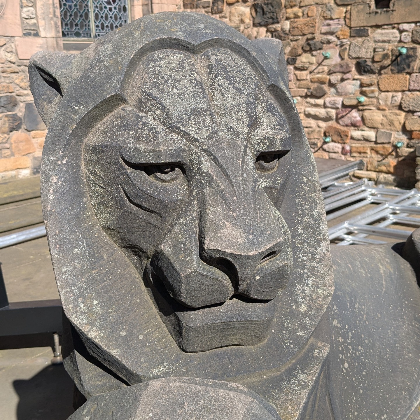 Pleased to see our beautiful lion repaired and enjoying the spring sunshine yesterday. He sustained some damage and lost an ear during Storm Eowyn. Good to see him restored to his former glory thanks to the superb stonemasons at #historicenvironmentscotland 😊