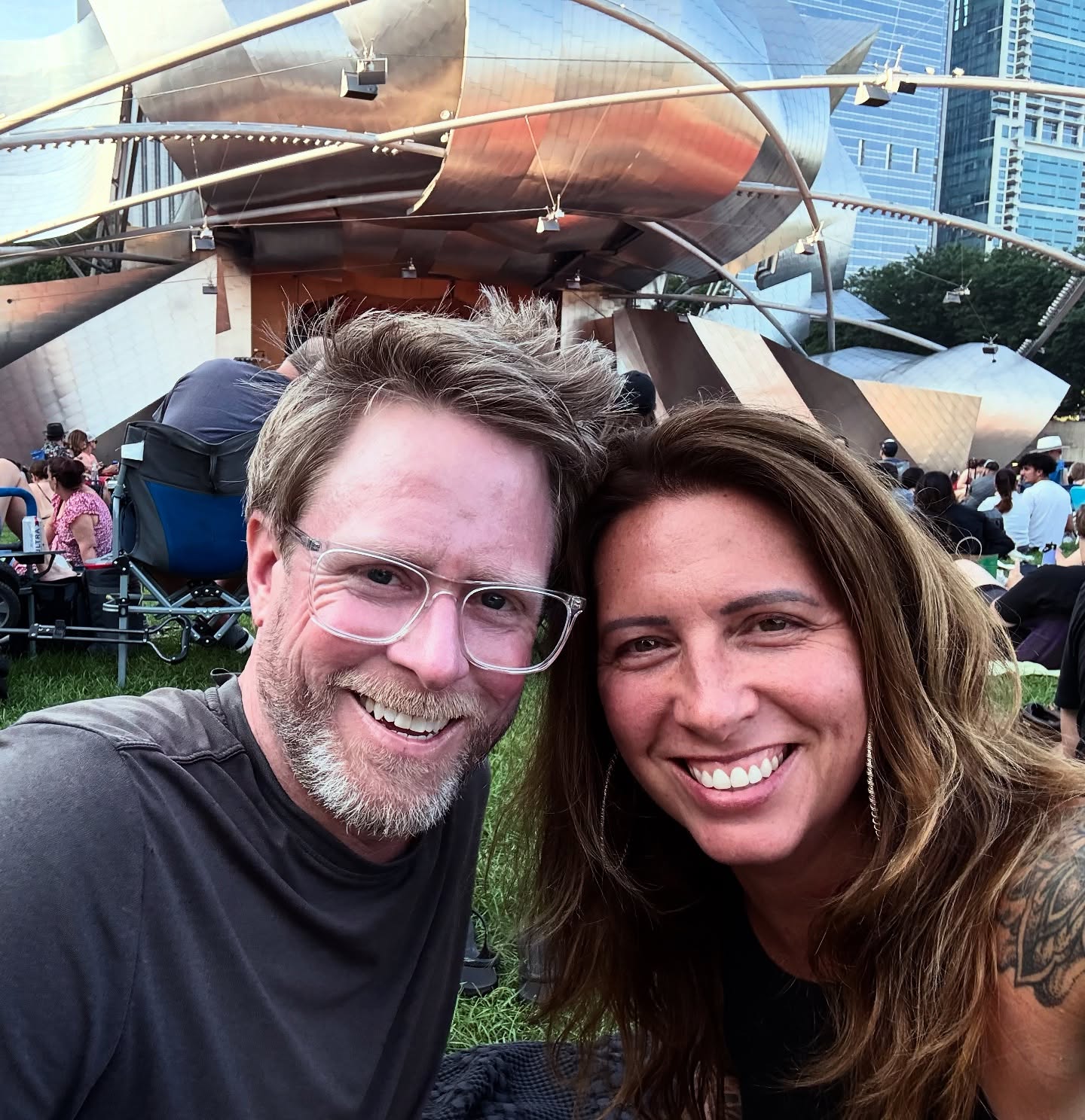 It’s easy to recall the magic of summer as a kid. It’s bookended by school so each day feels special… a sweet, yet limited, escape from the confines of a classroom.
In adulthood, summers don’t naturally have the same spaciousness. They include responsibilities & expectations & tend to feel more pressurized.
That is, until you decide otherwise.
That was the thing as kids. We didn’t know we were doing it, but we were deciding… intending… to make the most of the summer. We knew it was limited… we felt the pressure… but we didn’t focus on the end. We focused on the now. How much could we pack into each day… & by “packing in” I mean, how much of what we wanted to do could we do.
So that’s what @justinlyons & I did. We packed as much fun as we could during his visit to the Midwest.
DMB in Indy + art, swimming, music, biking & exploring in Chicago.
Letting our inner children enjoy the freedom of days with few plans & no deadlines… just the thrill of shared moments. Moments that included getting lost, which allowed us to discover an American treasure: Michael Jackson’s childhood home (so small!!)
Moments of sunshine… music… dancing… singing… art… learning… bike riding… swimming… eating… exploring… laughing & smiling.
May the spirit of summer find its way into your day, regardless of your age or the season. ☀️🕶️