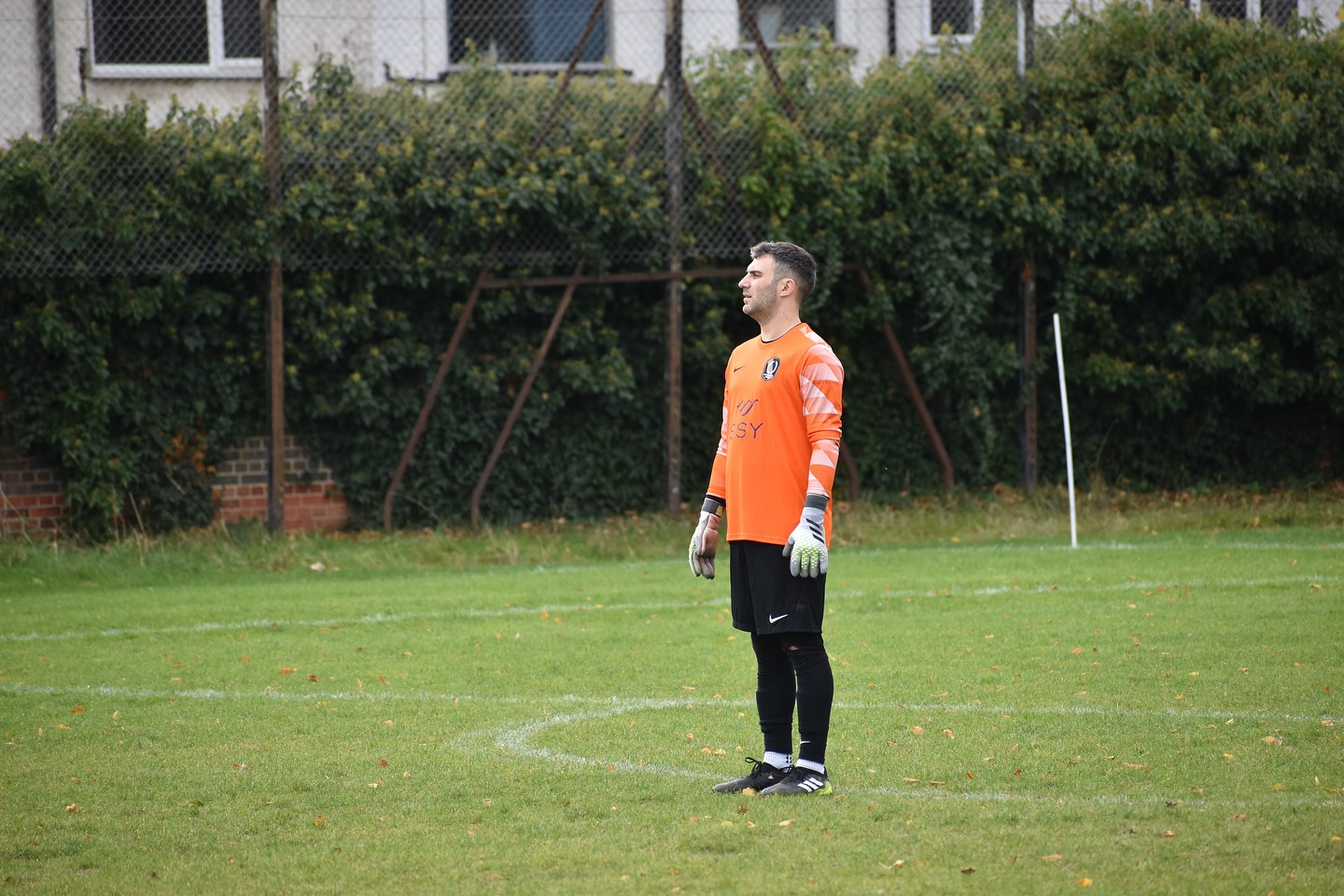 Let’s start our week with one of our guardian angels, @harris.kampouris !
Harris joined unexpectedly the team last year and since then he has become a vital member. Living his second youth, he has inspired confidence under the goalposts while incredibly improving his skillset and keeping us safe from the opponents.
His calm spirit and maturity are decisive parts of a key position like goalkeeper, and Harris could not play better his part!
To a wonderful season ahead! ⚽️ ⚽️
#atheniansfc #oneteam #londonfootball #londonfa #football #amateurfootball #weareathenians #sports #highlights #footballtraining #footballhighlights #footballedits #soccer #footballplayers #footballvideos #footballskills #footballlove #footballnews #footballplayer #family #ballers